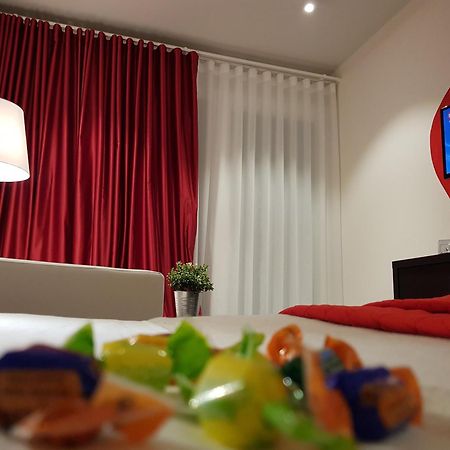 B&B Gardacharme Desenzano del Garda Pokoj fotografie