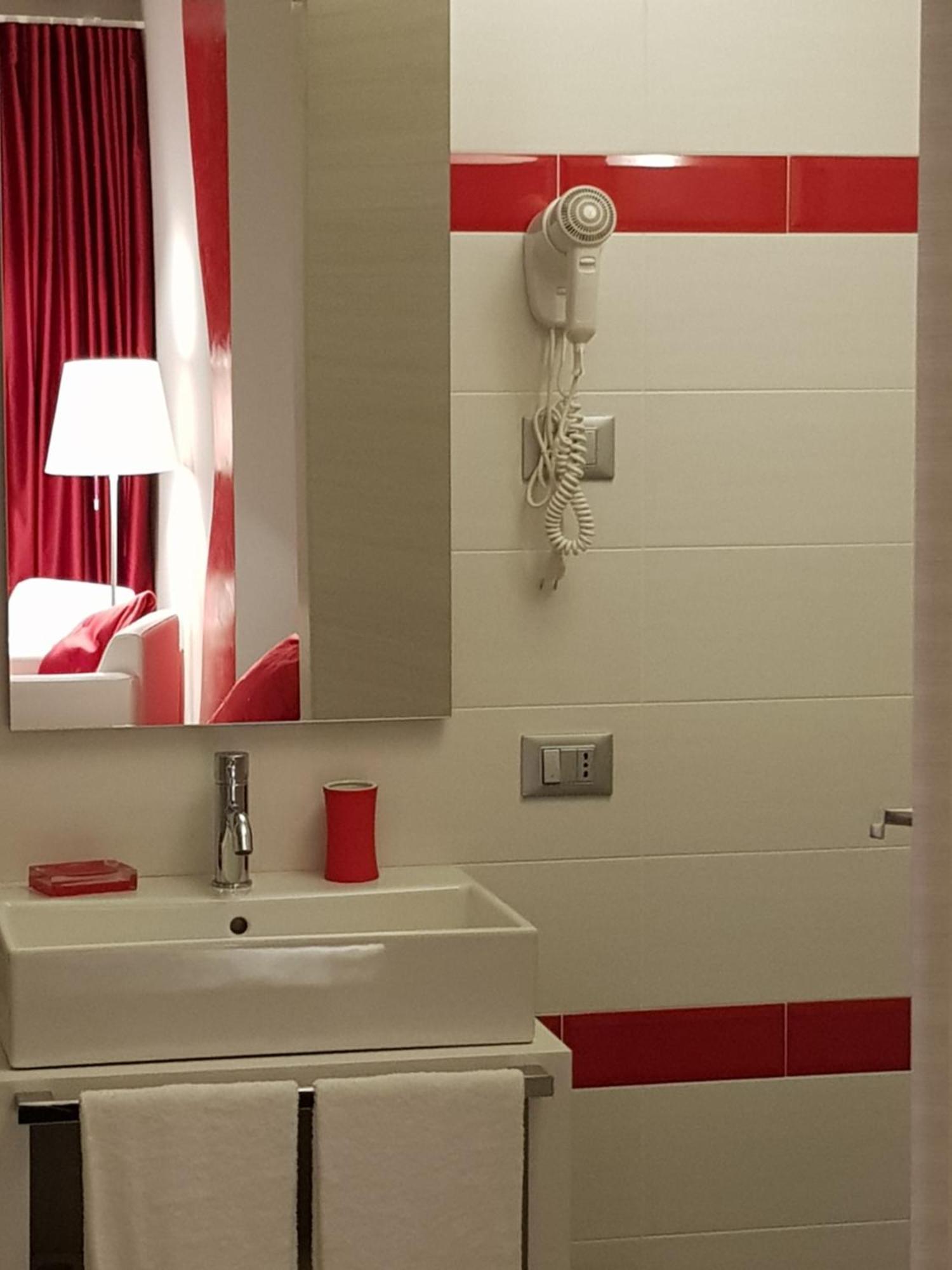 B&B Gardacharme Desenzano del Garda Pokoj fotografie